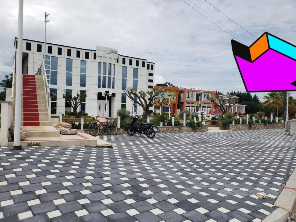 Esto'S Apartament Near Tirana Airport 1 - Self Checkin -Netflix - Free Parking Valjiosi Esterno foto